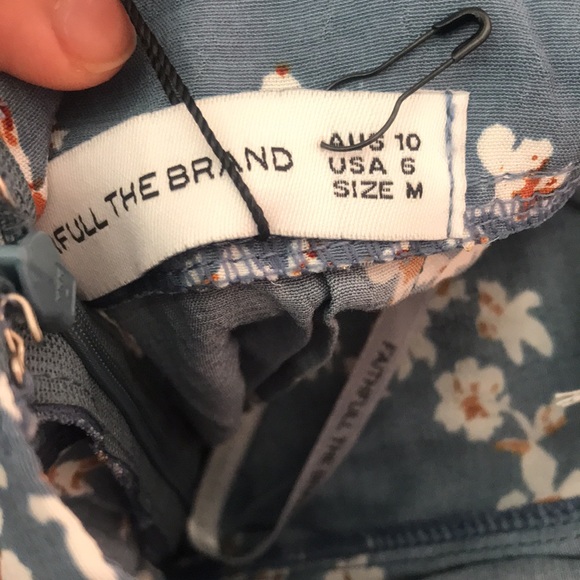 NWT Faithfull the Brand Blue Floral V Neck Ruffle Jumpsuit - Picture 10 of 13